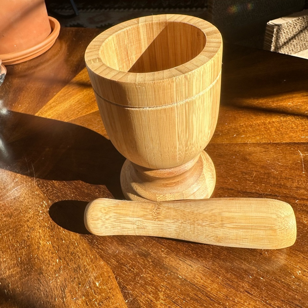 Wooden Mortar and Pestle Set